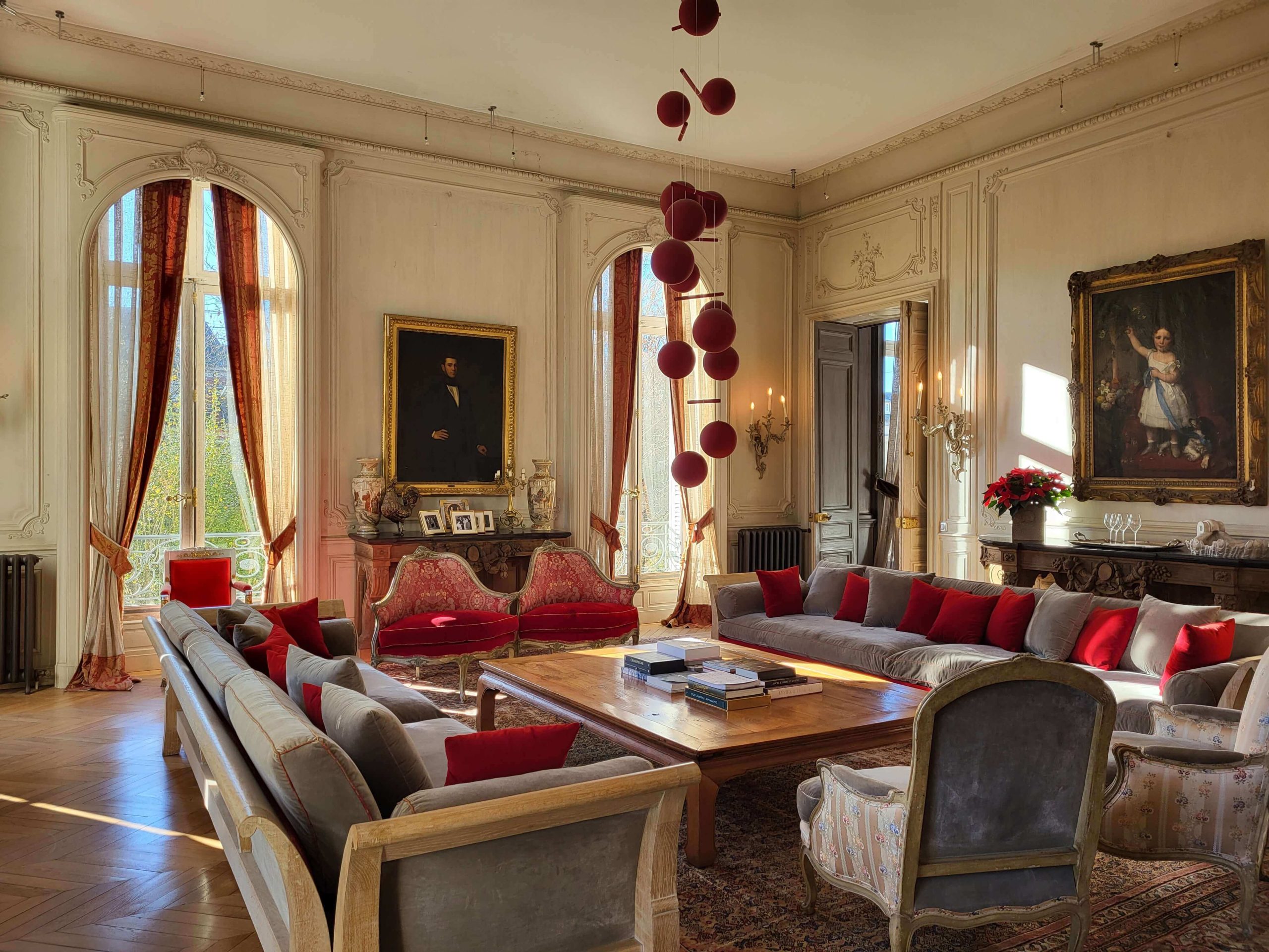 Luxurious room adorned with artwork and masterpieces at CEO Frédéric Rouzaud's private residence, the second Roederer family home